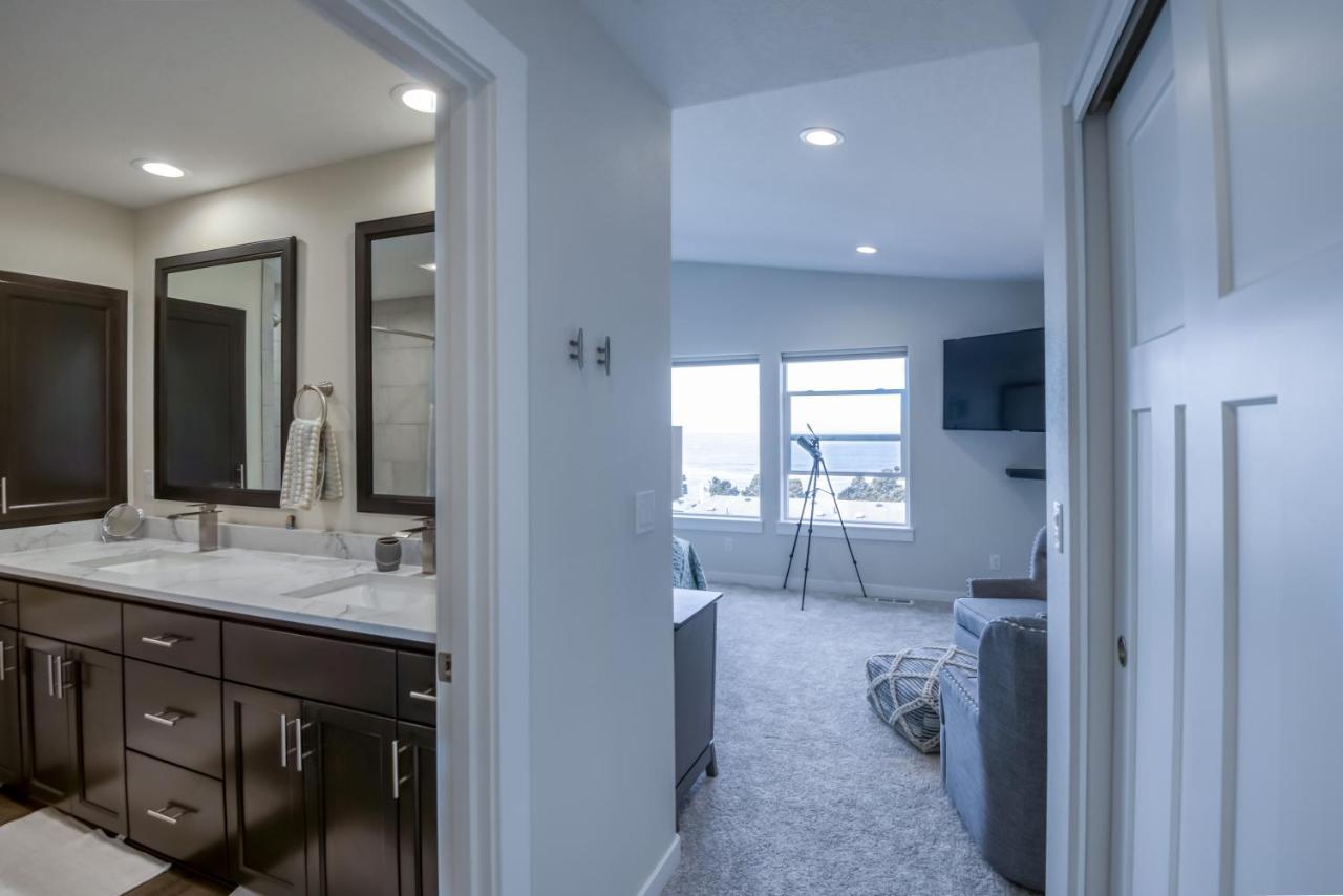 Oceanview Townhome - Pet Friendly - Sleeps 6 - King Depoe Bay Dış mekan fotoğraf